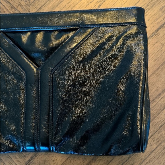 Yves Saint Laurent Autre Marque Black Patent Leather Clutch Bag - Picture 4 of 12